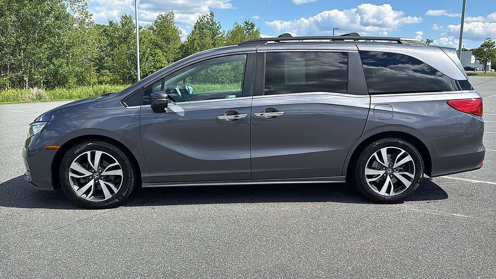 Used 2022 Honda Odyssey Touring image 12