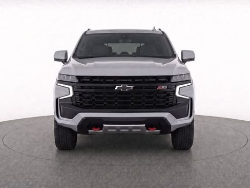 Used 2023 Chevrolet Suburban Z71 w/ Z71 Off-Road Package AWD/4WD image 4