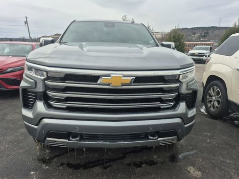 Used 2023 Chevrolet Silverado 1500 High Country w/ High Country Premium Package image 2