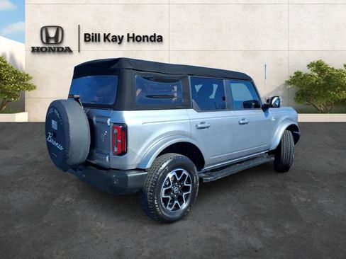 Used 2023 Ford Bronco Outer Banks image 3