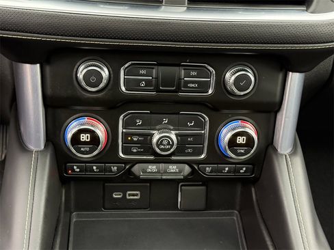 Used 2021 GMC Yukon SLT w/ SLT Luxury Plus Package image 26