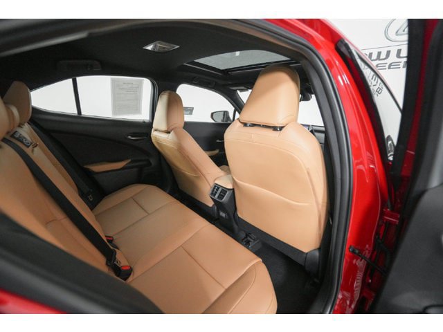 Certified 2025 Lexus UX 300h FWD w/ Accessory Package (Z1) image 18