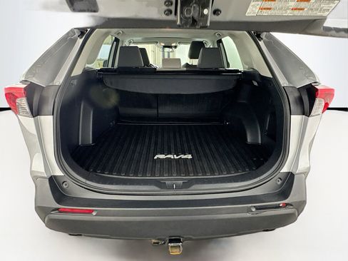 Certified 2020 Toyota RAV4 XLE w/ Convenience Package image 24