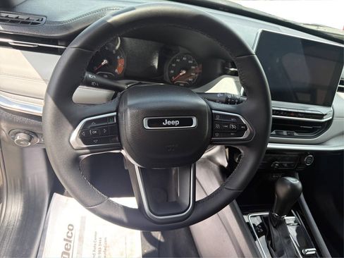 Used 2023 Jeep Compass Limited AWD/4WD image 15