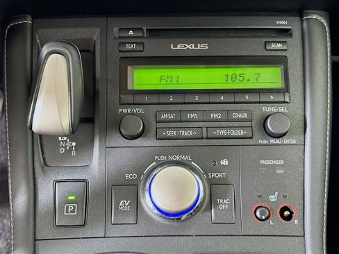 Used 2017 Lexus CT 200h w/ Seat Comfort Package image 19