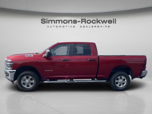 Used 2026 RAM 2500 Big Horn AWD/4WD image 2