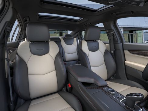 New 2026 Cadillac CT5 V AWD/4WD image 17