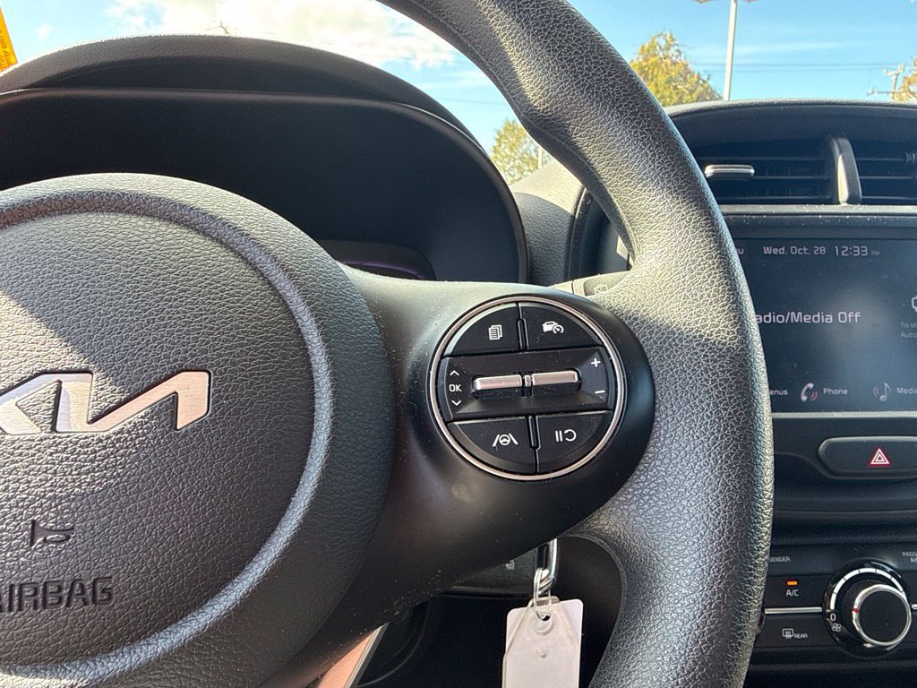 Used 2023 Kia Soul LX w/ LX Technology Package FWD image 8