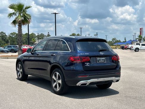 Used 2022 Mercedes-Benz GLC 300 image 3