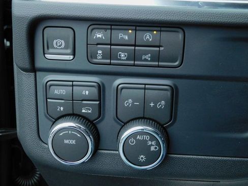 New 2026 Chevrolet Suburban LS w/ LPO, Chrome Package image 31