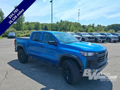 Used 2023 Chevrolet Colorado Trail Boss w/ LPO, Dark Essentials Package AWD/4WD image 8