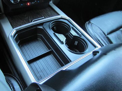 Used 2020 Ford F250 Lariat w/ Lariat Ultimate Package image 46