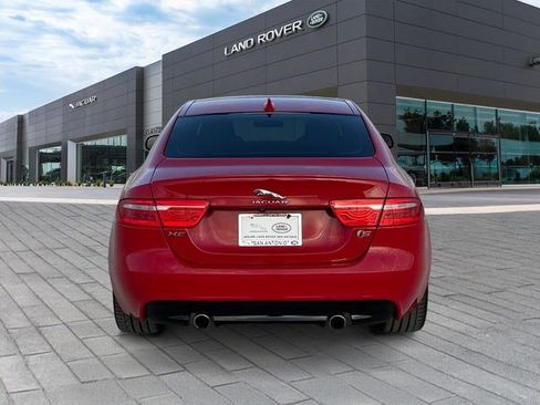 Used 2018 Jaguar XE S RWD image 4