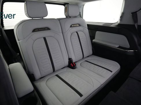 Used 2023 Rivian R1S Adventure AWD/4WD image 25