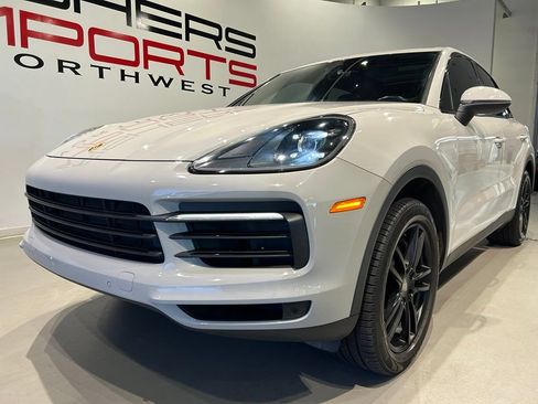 Used 2021 Porsche Cayenne S AWD/4WD image 2