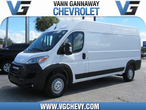Used 2026 RAM ProMaster 2500 w/ Convenience Group FWD image 1