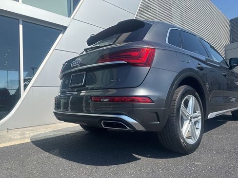 Certified 2023 Audi Q5 e Premium Plus w/ Premium Plus Package AWD/4WD image 4