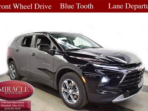 Used 2025 Chevrolet Blazer LT image 1