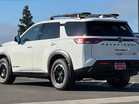 Certified 2025 Nissan Pathfinder Rock Creek image 6