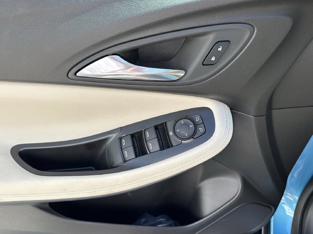 Used 2026 Buick Encore GX Sport Touring w/ Comfort Package FWD image 39