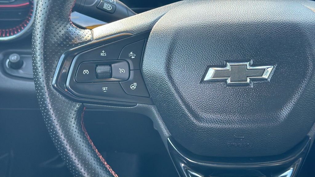 Used 2024 Chevrolet Trax RS w/ Driver Confidence Package FWD image 28