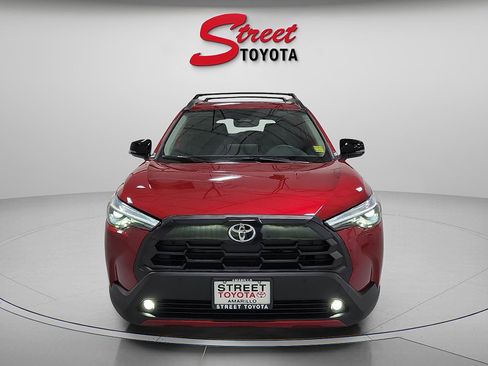 Used 2026 Toyota Corolla Cross XLE w/ Convenience Package image 6