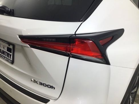 Used 2018 Lexus NX 300h 300h image 26