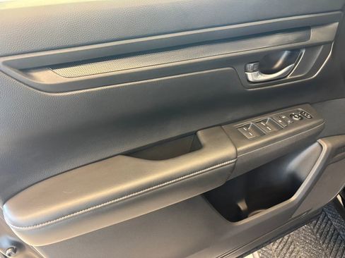 Used 2024 Honda CR-V EX image 13