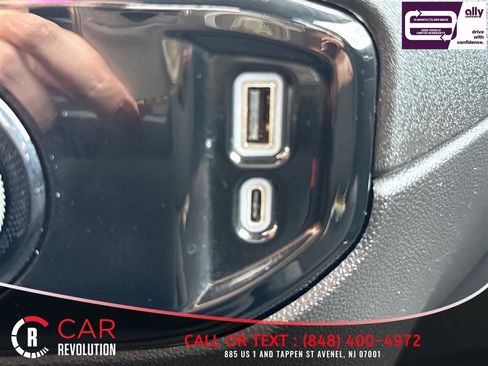 Used 2024 Chevrolet Silverado 2500 LT AWD/4WD image 24
