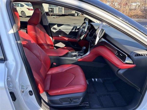 Used 2023 Toyota Camry XSE w/ Navigation Package image 9