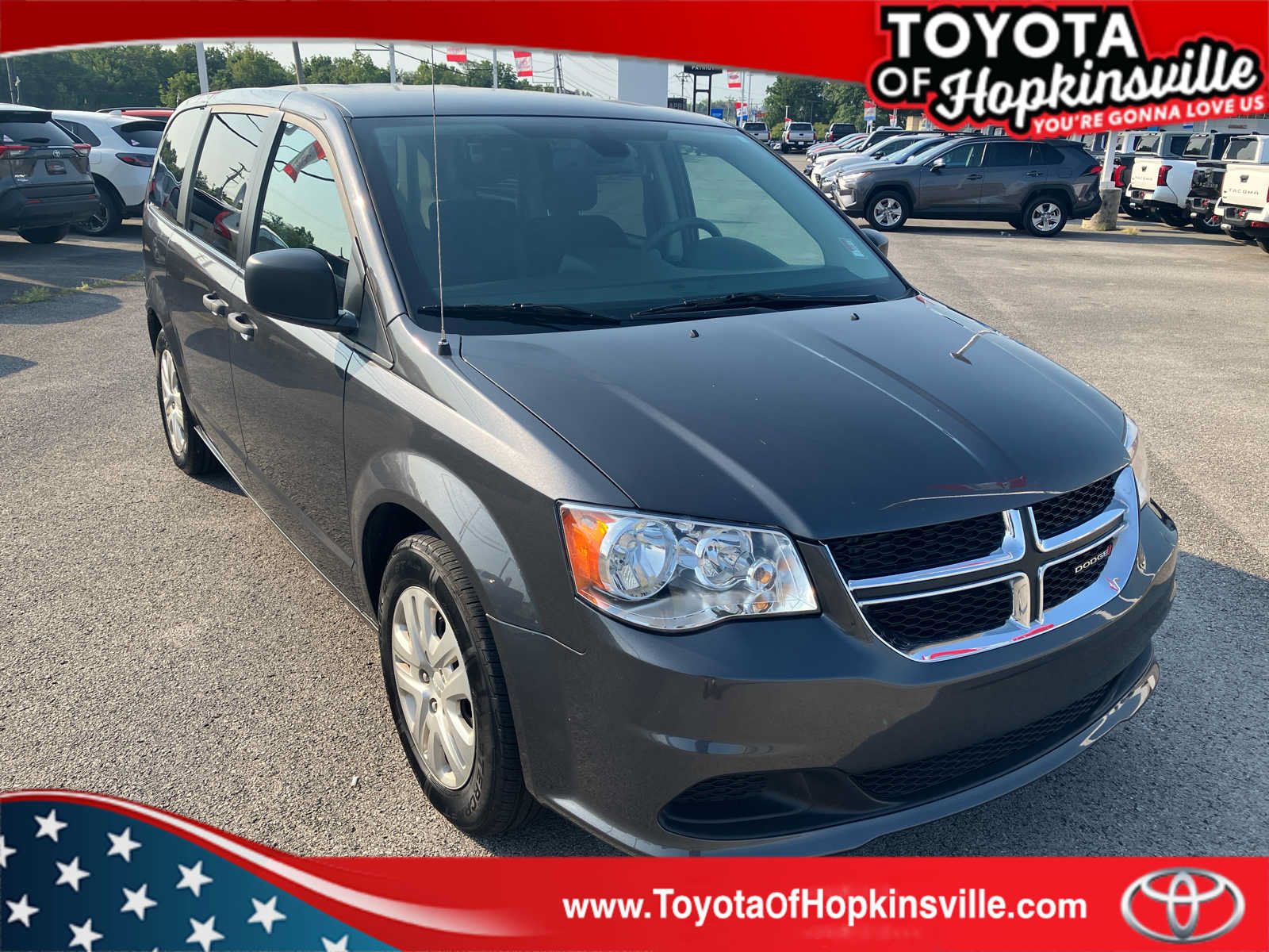Used 2019 Dodge Grand Caravan SE FWD image 1
