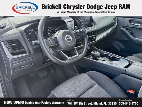 Used 2024 Nissan Rogue SV FWD image 25