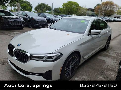 Used 2021 BMW 530i xDrive w/ Convenience Package AWD/4WD image 4