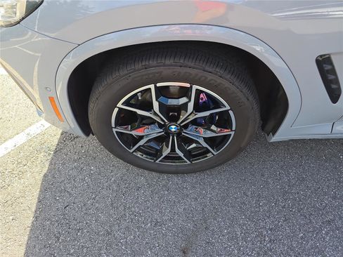 Used 2024 BMW X4 M40i image 11