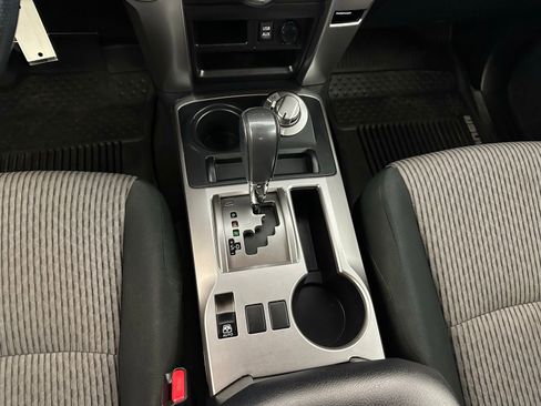 Used 2016 Toyota 4Runner SR5 image 14