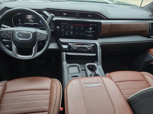 Certified 2025 GMC Sierra 2500 Denali Ultimate AWD/4WD image 21