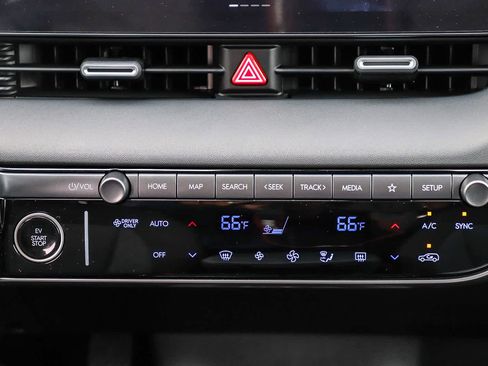 New 2026 Hyundai Ioniq 5 SE image 17