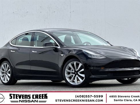 Used 2018 Tesla Model 3 Mid Range image 1