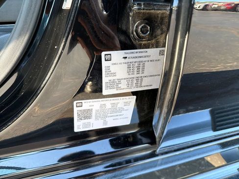 Used 2024 GMC Sierra 1500 SLT w/ SLT Premium Plus Package AWD/4WD image 30