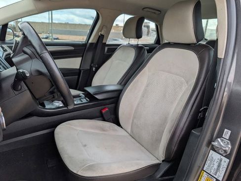 Used 2019 Ford Fusion SE w/ Equipment Group 151A image 23