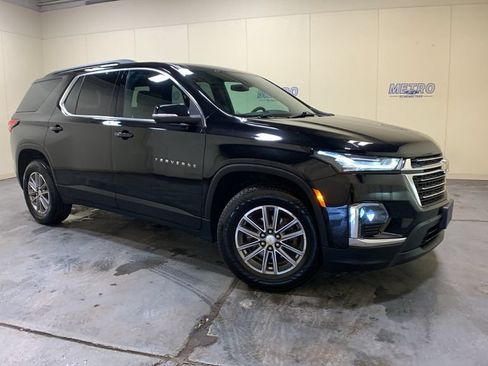 Used 2023 Chevrolet Traverse LT AWD/4WD image 1