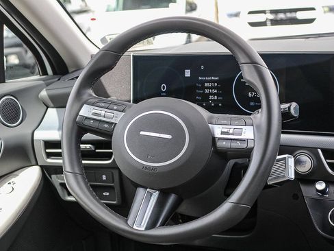 Certified 2024 Hyundai Sonata SEL w/ Convenience Package image 17