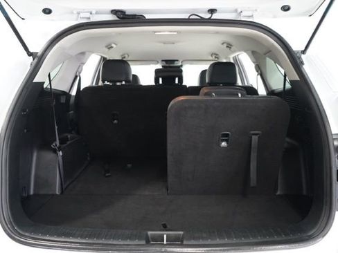 Used 2024 Kia Sorento S image 35