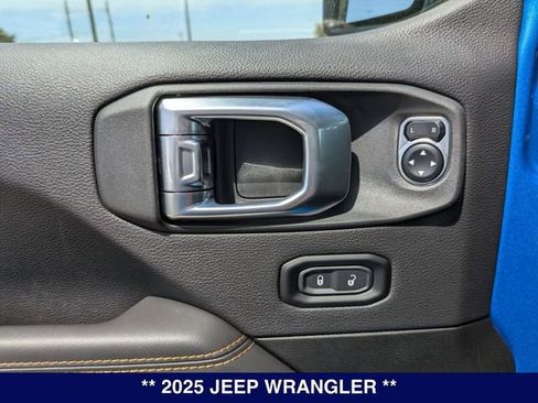 New 2025 Jeep Wrangler Unlimited Sahara w/ Technology Group AWD/4WD image 14