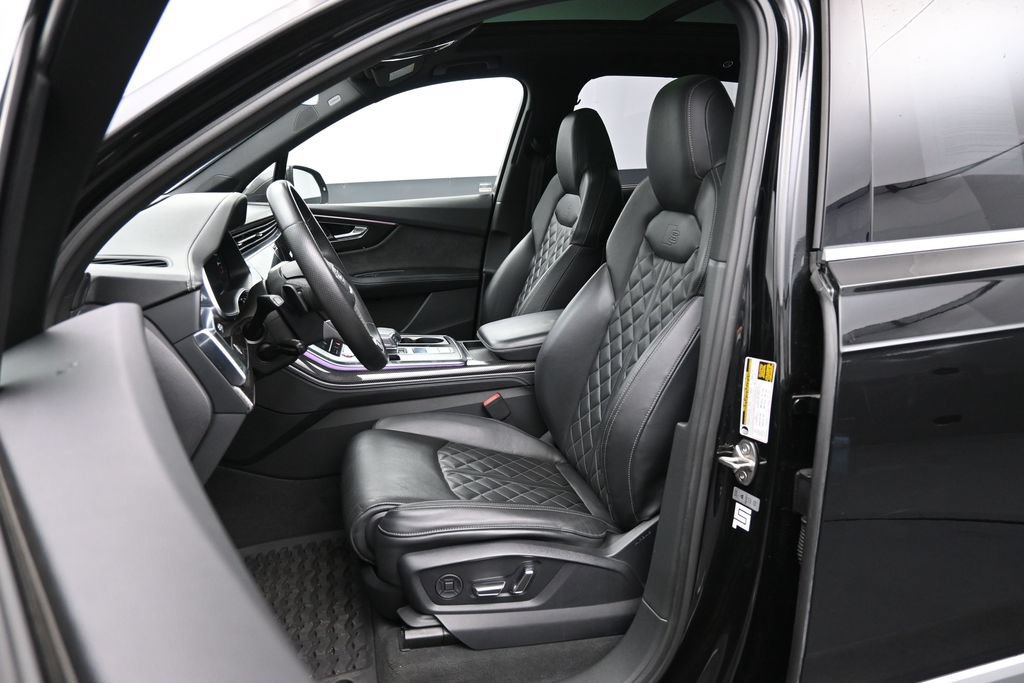 Used 2022 Audi SQ7 Prestige w/ Prestige Package AWD/4WD image 20