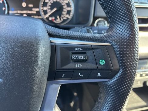 Used 2024 Mitsubishi Outlander SE Black Edition image 39