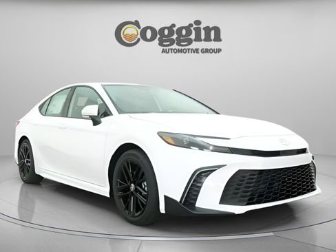 New 2026 Toyota Camry SE FWD image 26