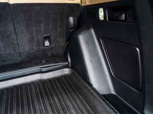 Used 2018 Honda CR-V Touring image 34