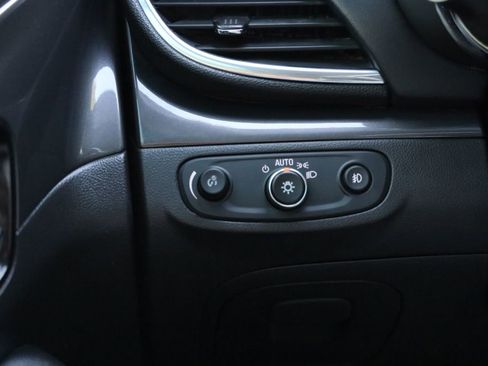 Used 2018 Buick Encore Essence image 22