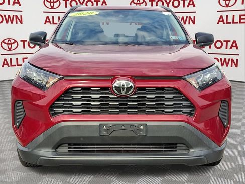 Used 2020 Toyota RAV4 LE AWD/4WD image 2